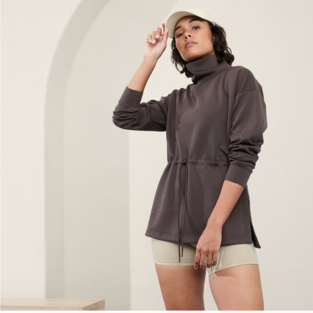 Athleta Allure Cinch Sweatshirt Cream L